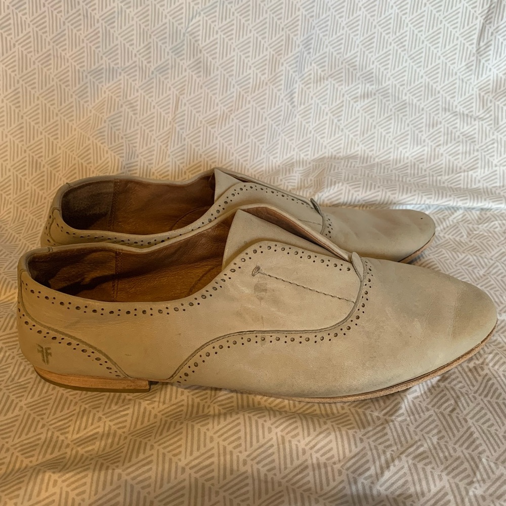 Frye Light Grey Flats Size 8.5